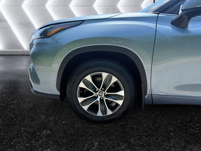2023 Toyota Highlander Hybrid Base