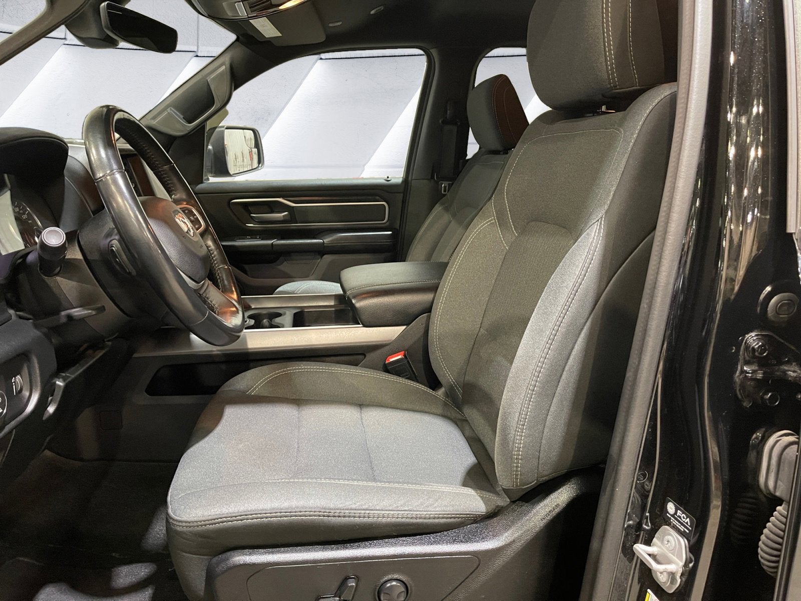 2022 RAM 1500 Big Horn Quad Cab 4x4 6'4" Box