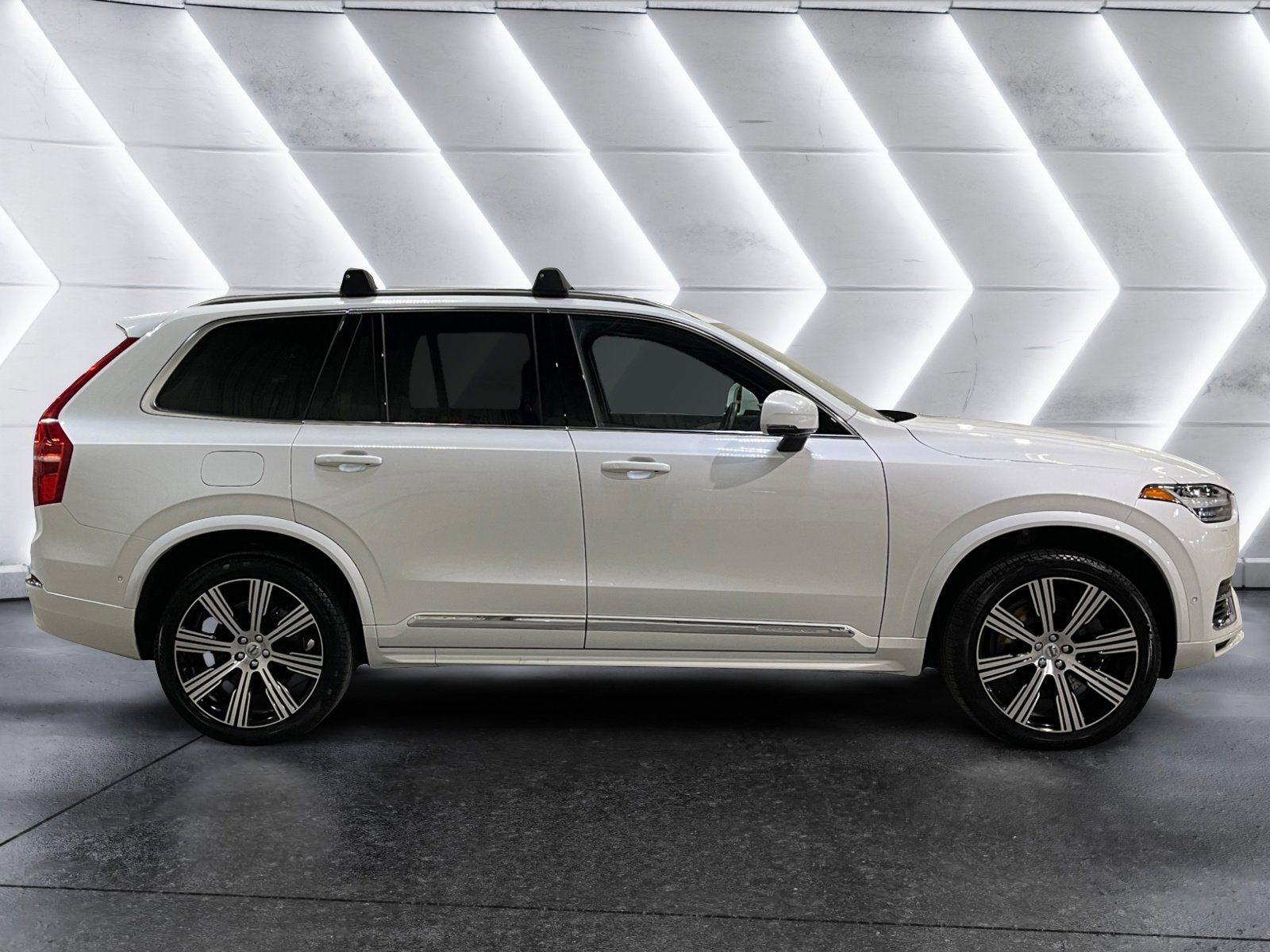 2024 Volvo XC90 Recharge Plug-In Hyb Ultimate Bright Theme