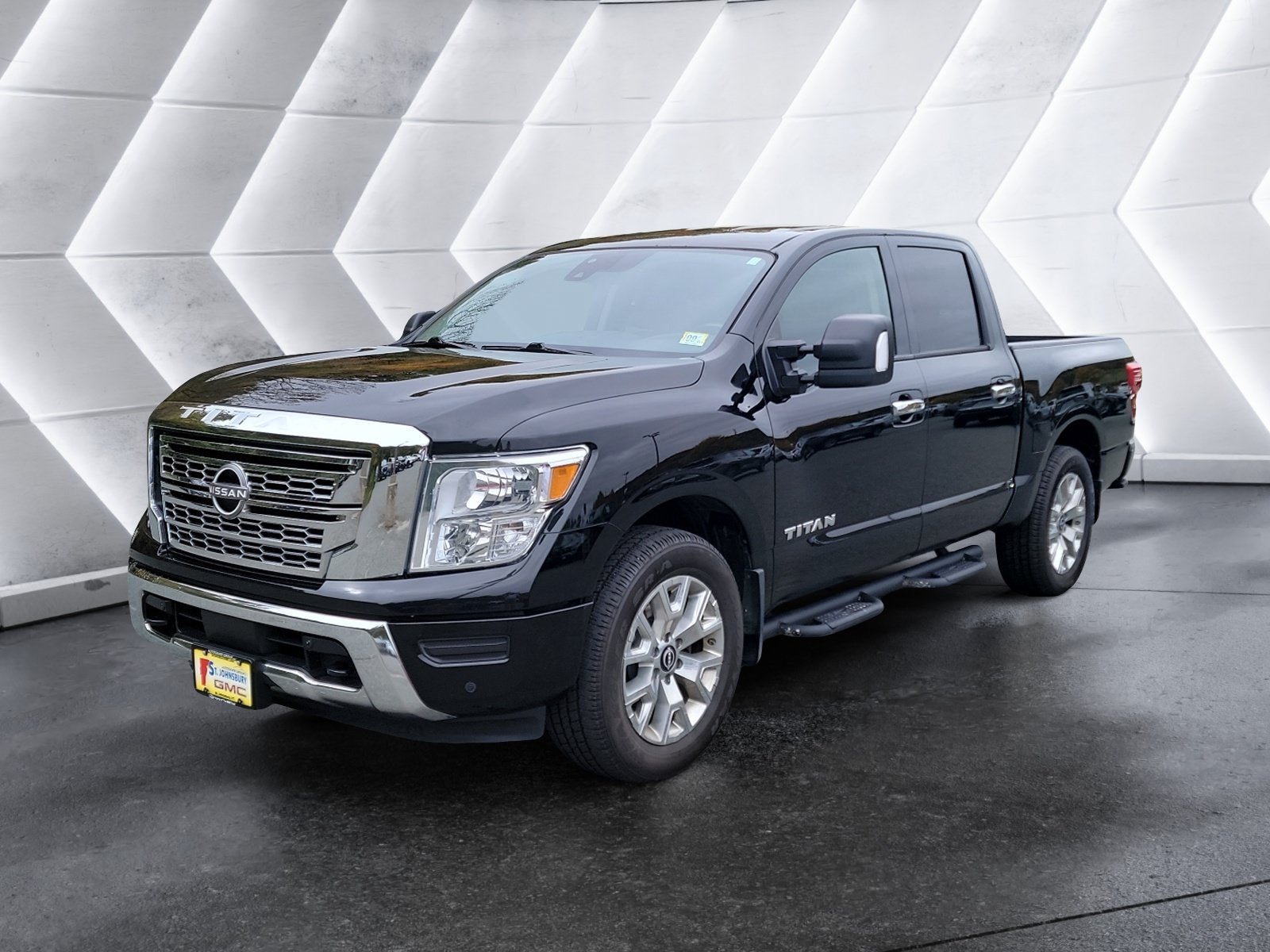 2023 Nissan Titan SV