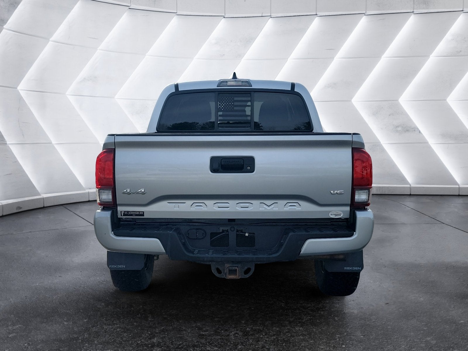 2022 Toyota Tacoma 4WD SR