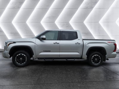 2022 Toyota Tundra 4WD SR5