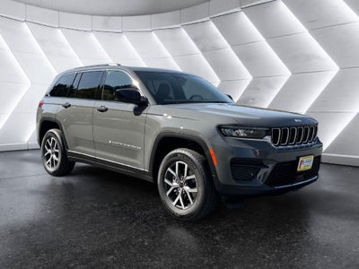 2027 Jeep Grand Cherokee Laredo X