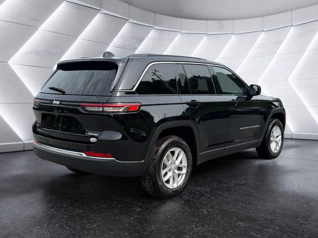 2026 Jeep Grand Cherokee Laredo X