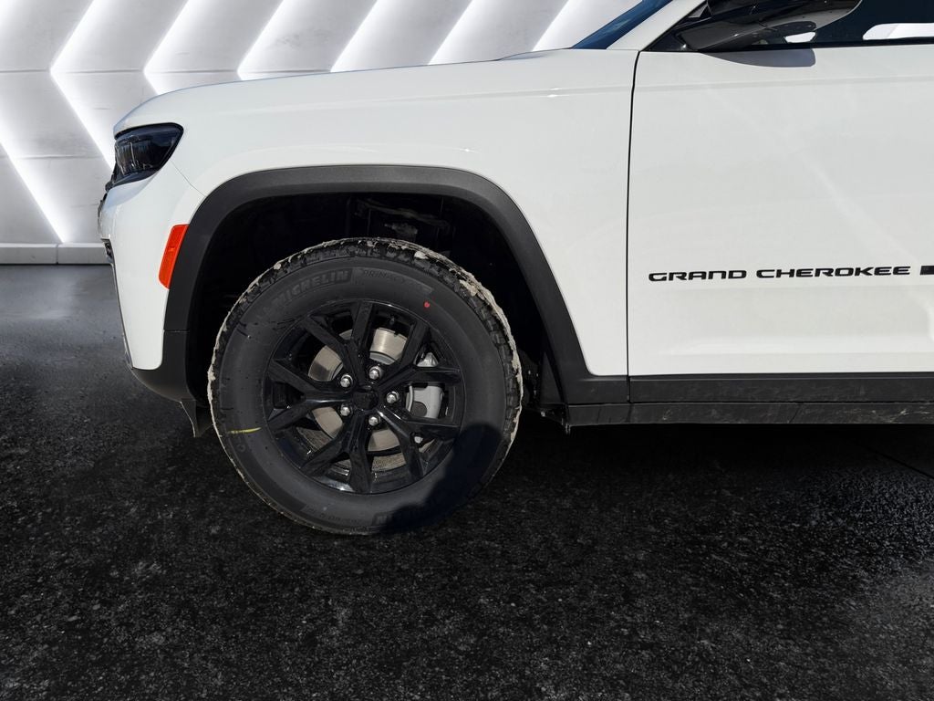 2026 Jeep Grand Cherokee Laredo