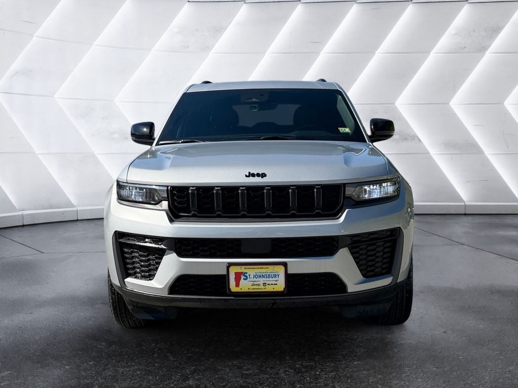 2026 Jeep Grand Cherokee Laredo