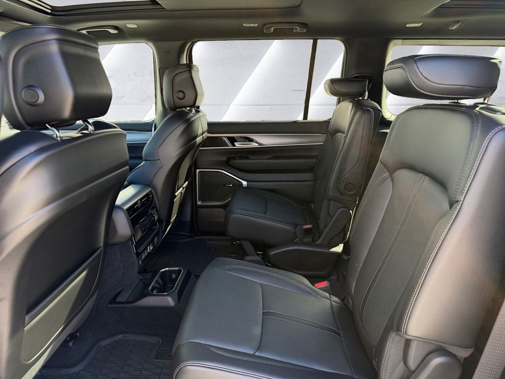 2026 Jeep Grand Wagoneer 4x4