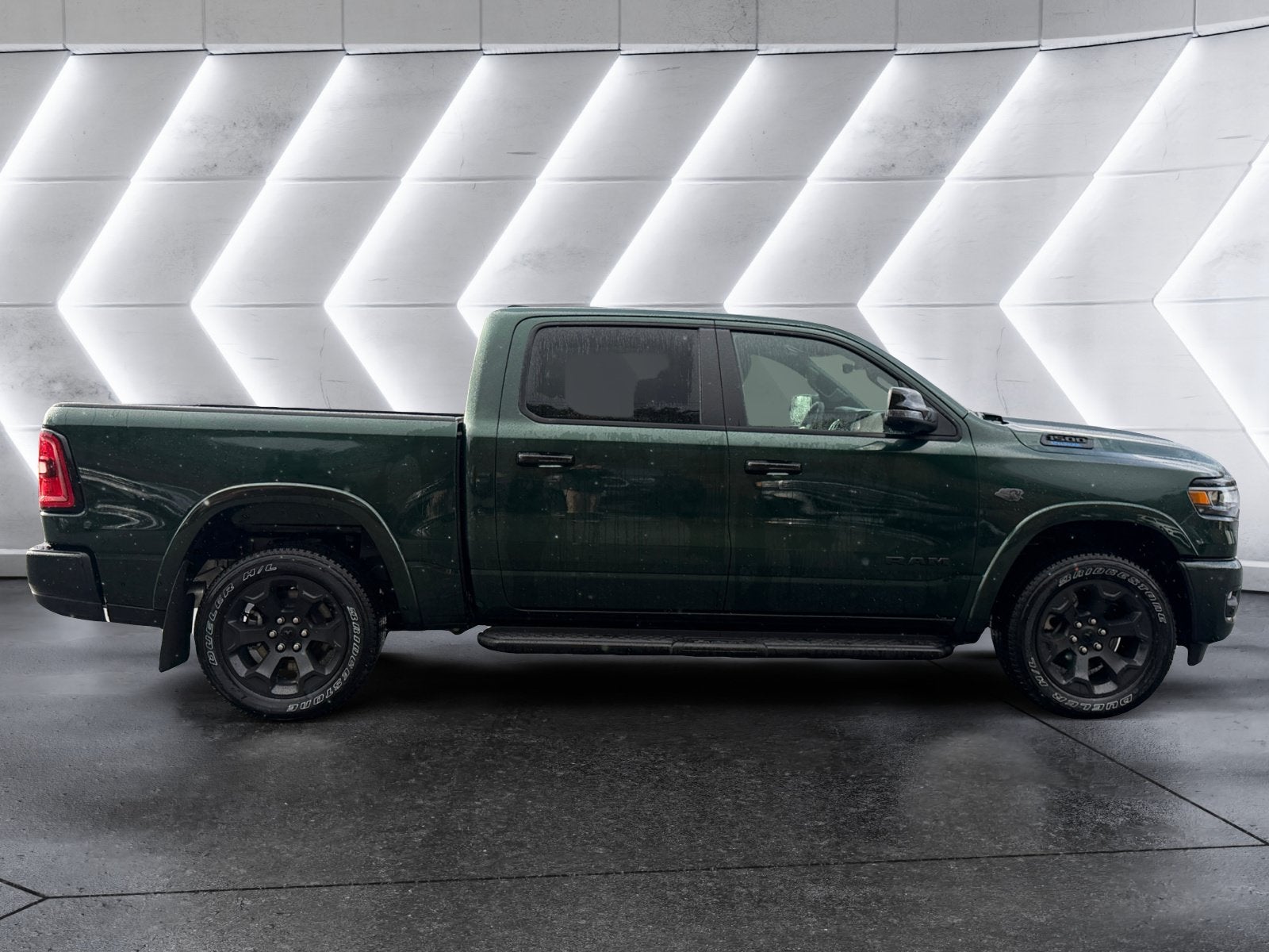2027 RAM 1500 Big Horn/Lone Star
