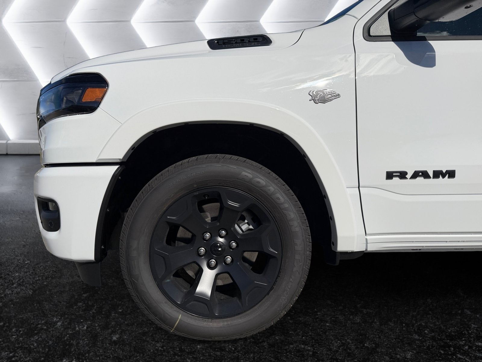 2027 RAM 1500 Big Horn/Lone Star