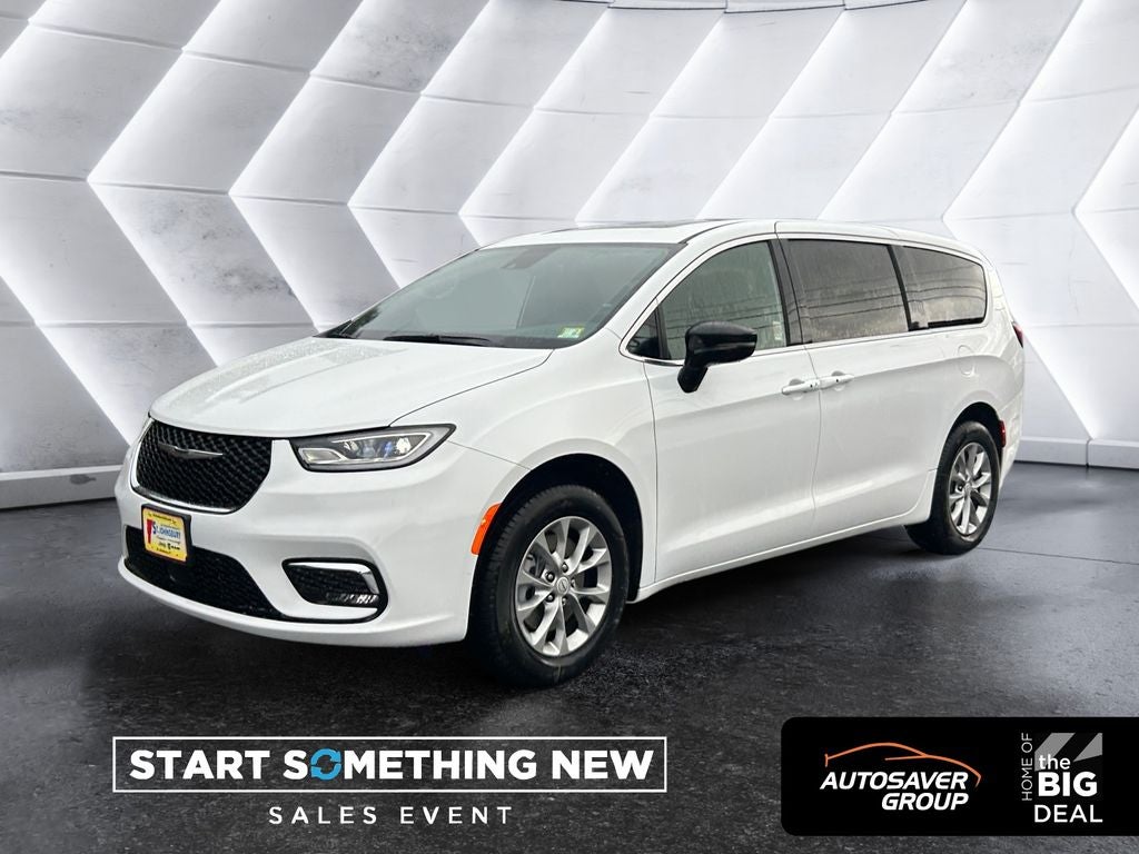 2026 Chrysler Pacifica Select