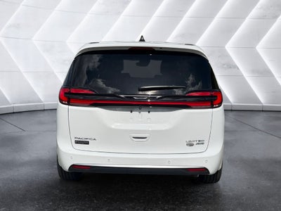 2027 Chrysler Pacifica Limited