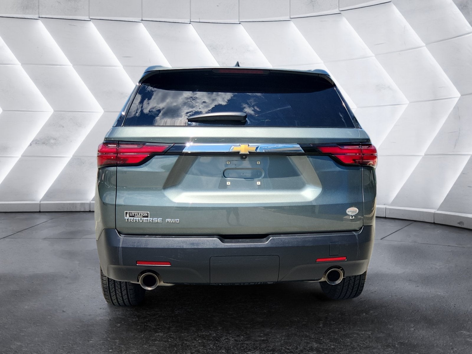 2023 Chevrolet Traverse LT Leather
