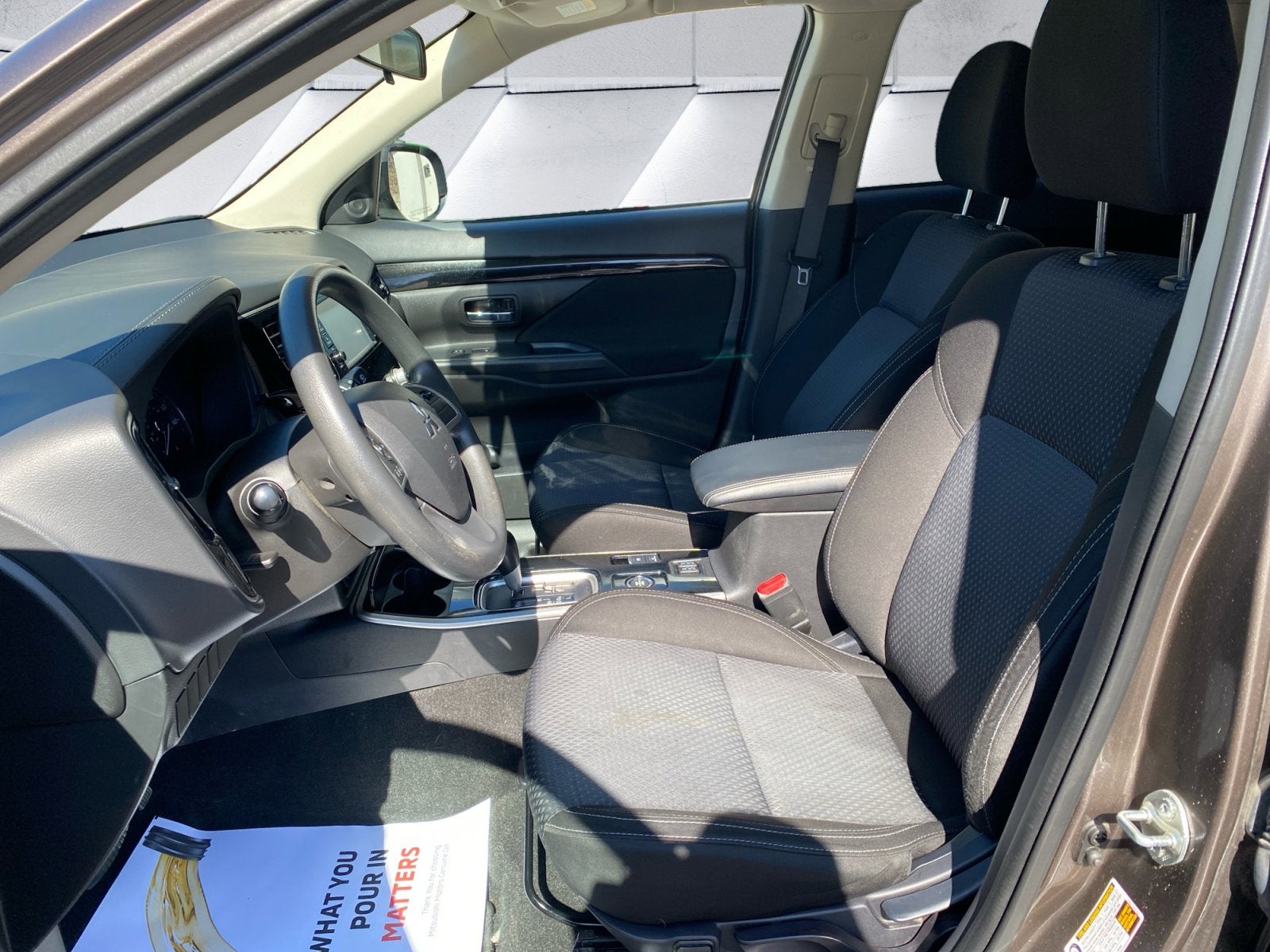 2020 Mitsubishi Outlander Base