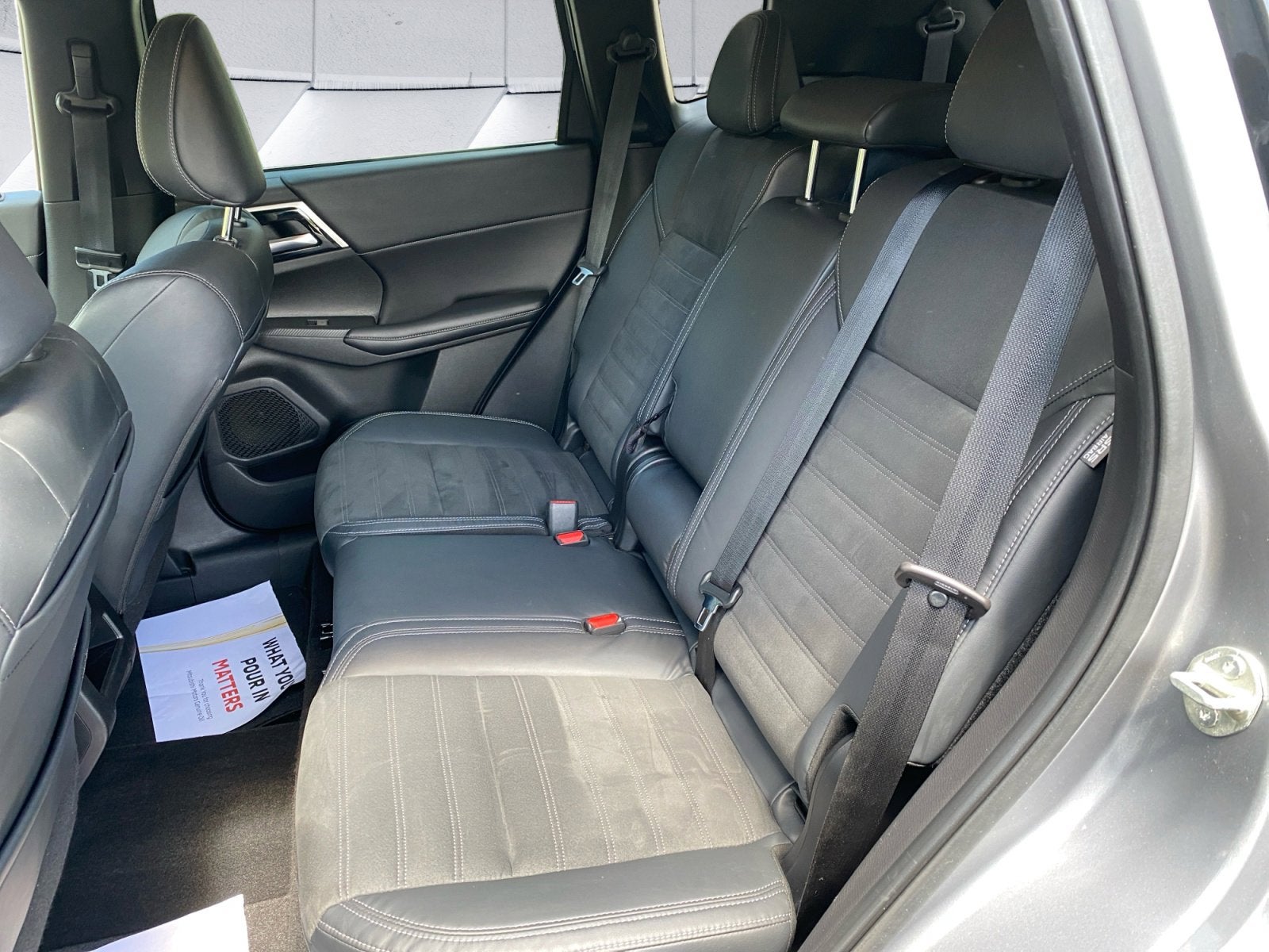 2022 Mitsubishi Outlander Base