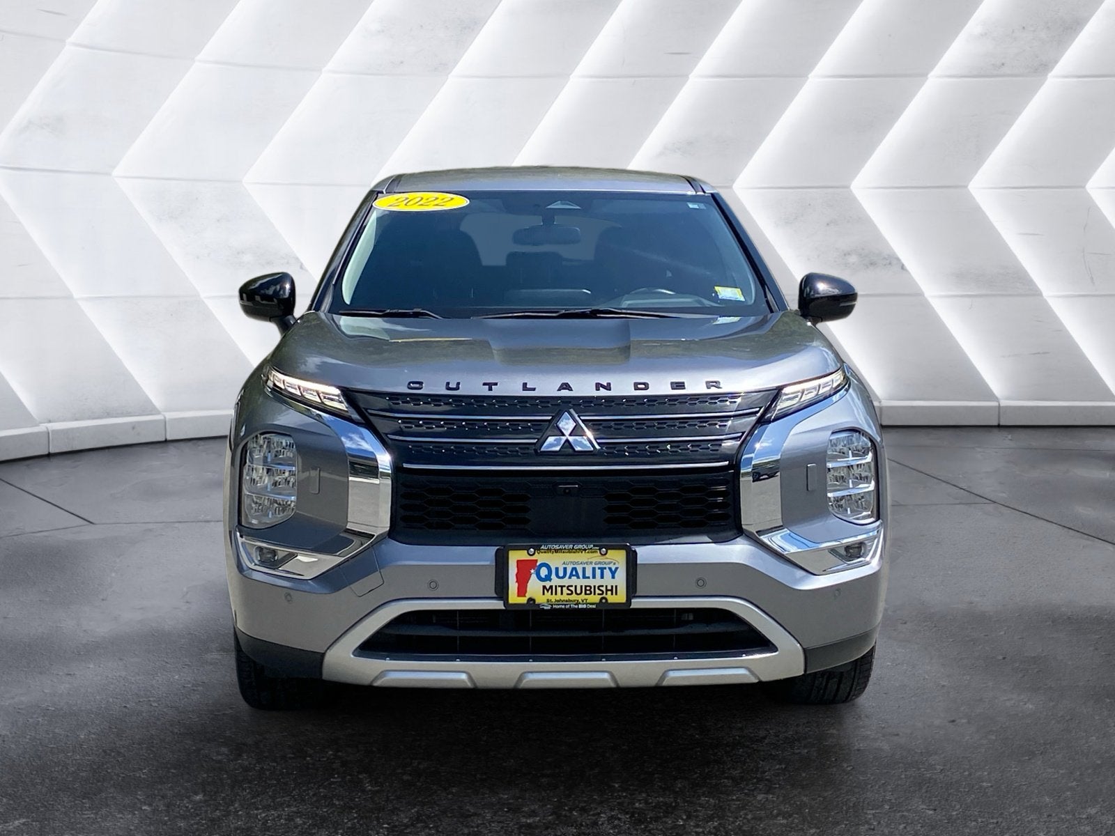 2022 Mitsubishi Outlander Base