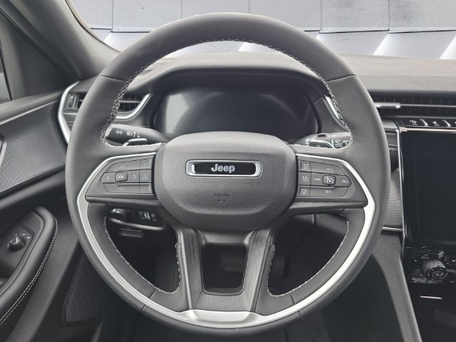 2027 Jeep Grand Cherokee Laredo X