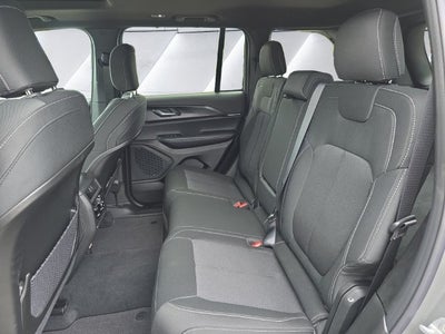 2027 Jeep Grand Cherokee Laredo X