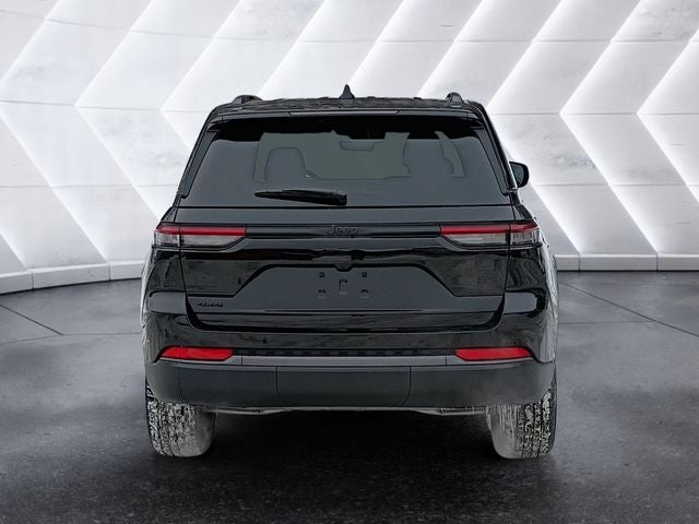 2026 Jeep Grand Cherokee Altitude