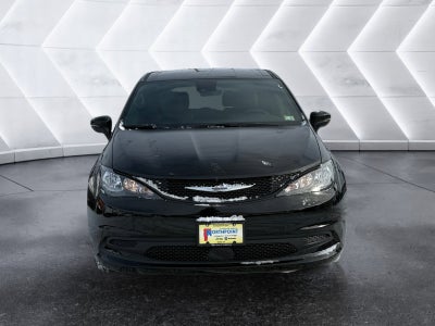 2026 Chrysler Voyager LX