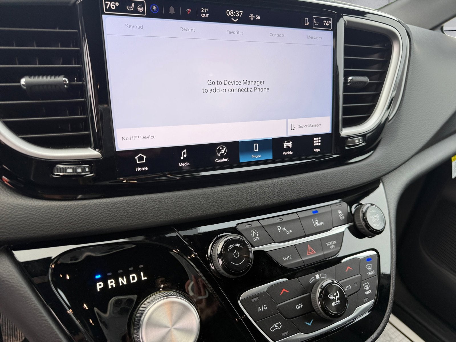 2026 Chrysler Voyager LX