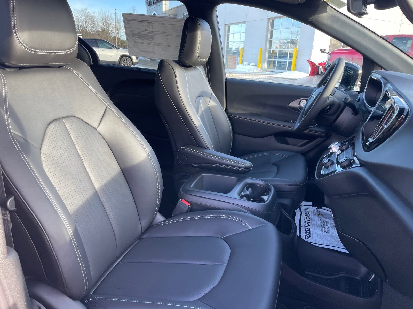 2026 Chrysler Voyager LX