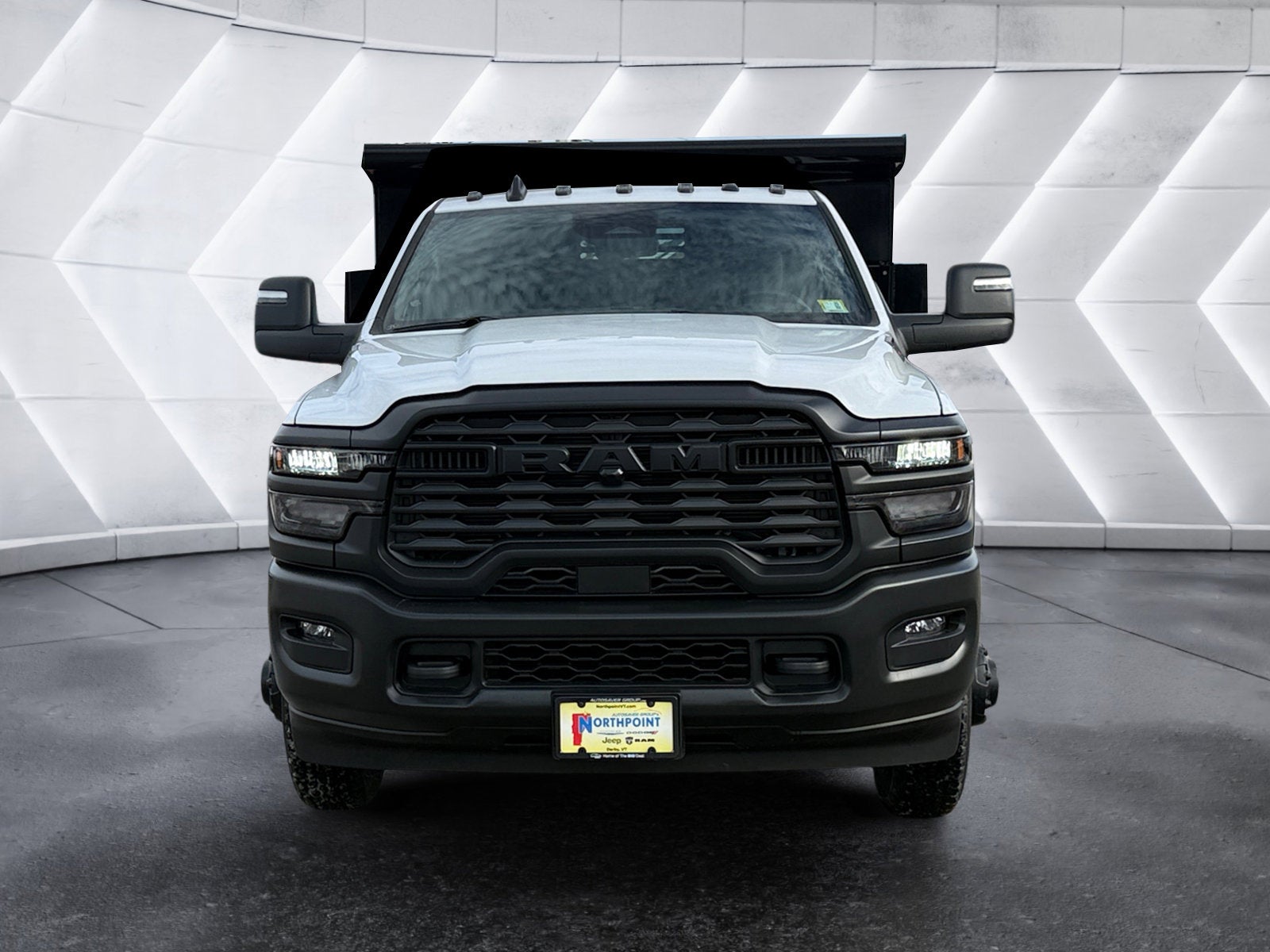 2026 RAM 3500 Chassis Cab TRADESMAN AIRFLO 2-3 Yard Dump Body