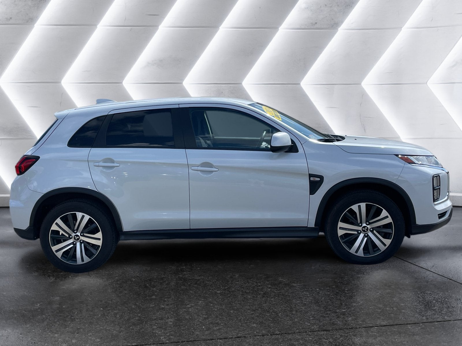 2024 Mitsubishi Outlander Sport Base