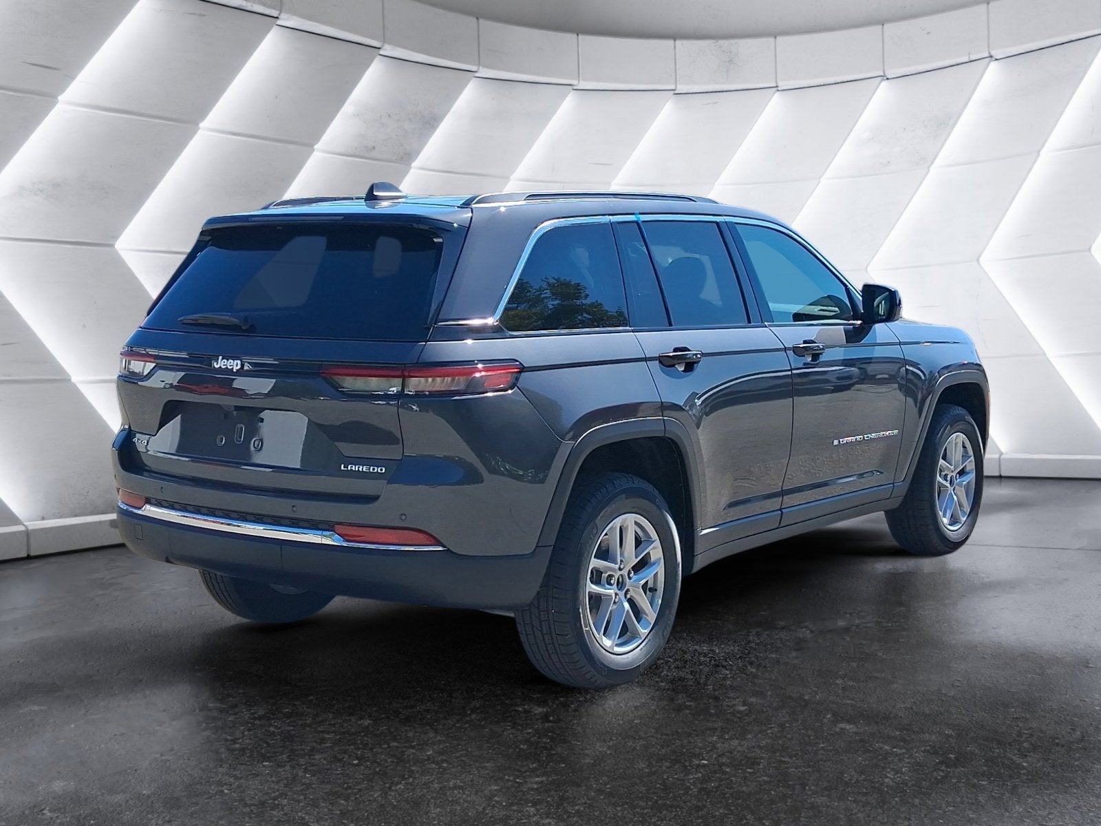 2025 Jeep Grand Cherokee Laredo X