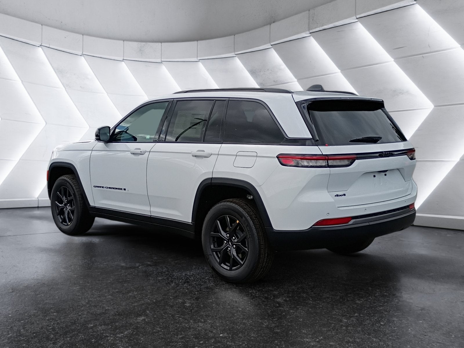 2027 Jeep Grand Cherokee Altitude