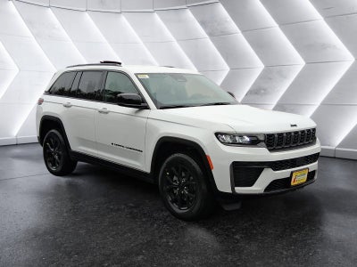 2026 Jeep Grand Cherokee Laredo