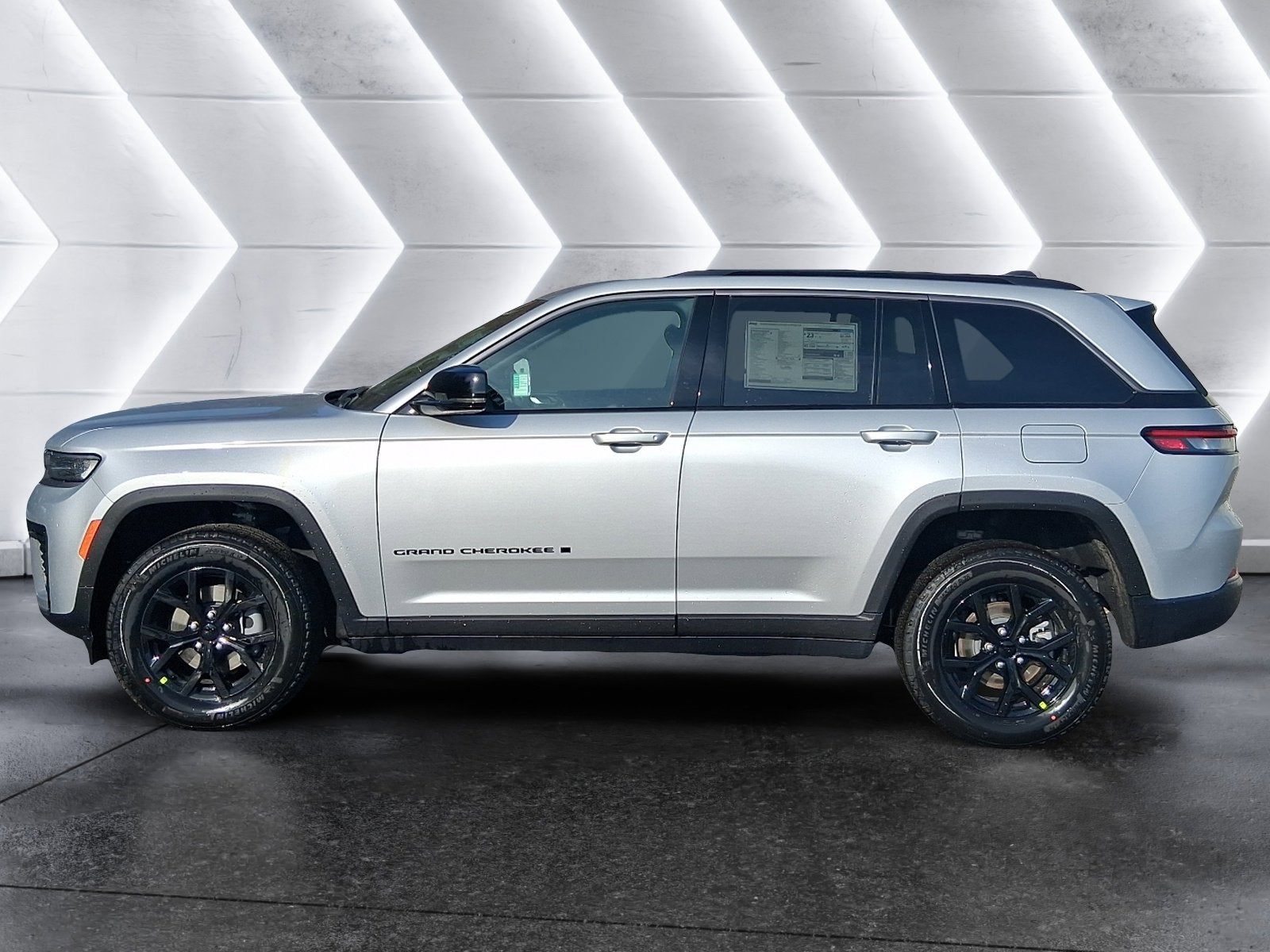 2026 Jeep Grand Cherokee Laredo