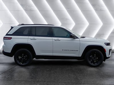 2026 Jeep Grand Cherokee Laredo