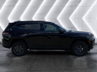 2027 Jeep Grand Cherokee Altitude