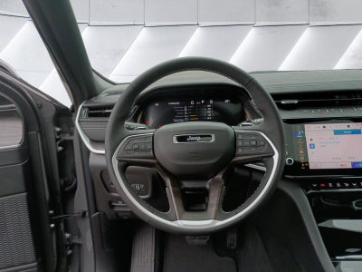 2027 Jeep Grand Cherokee Laredo Altitude