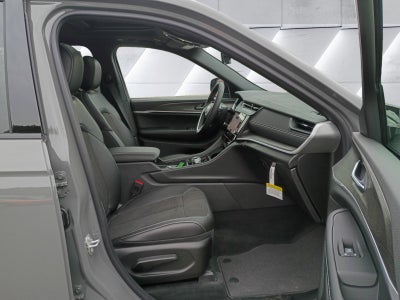 2027 Jeep Grand Cherokee Laredo Altitude