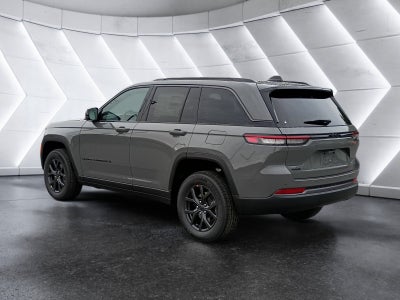 2027 Jeep Grand Cherokee Laredo Altitude
