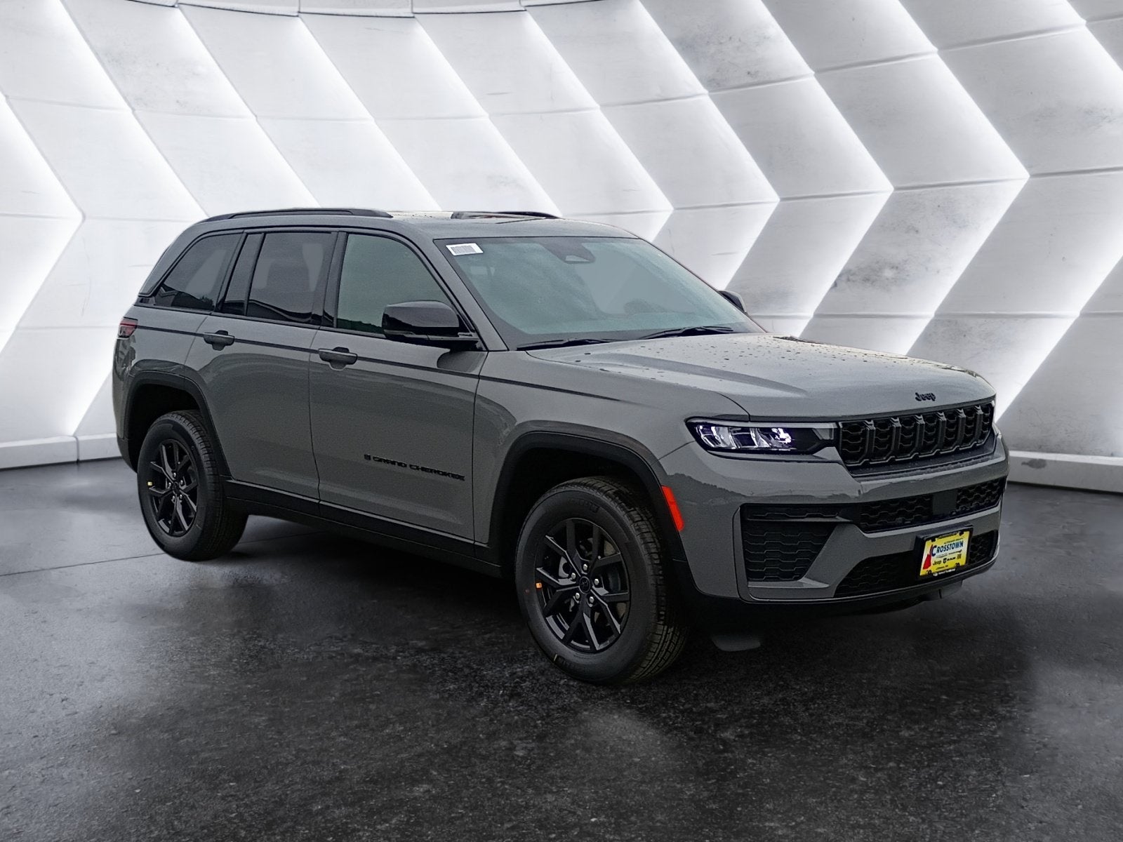 2027 Jeep Grand Cherokee Laredo Altitude