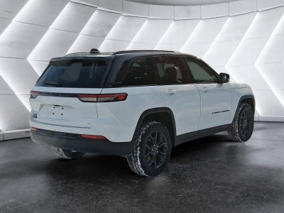 2025 Jeep Grand Cherokee Limited BLACKOUT