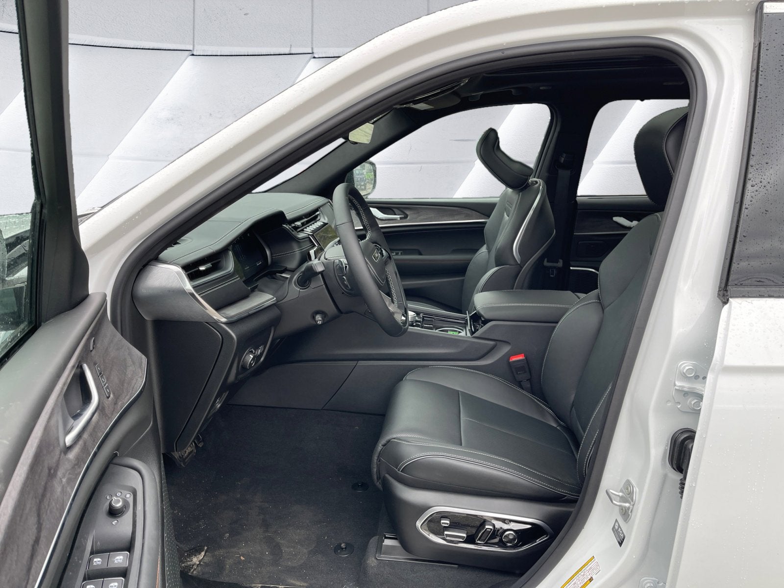 2025 Jeep Grand Cherokee Overland