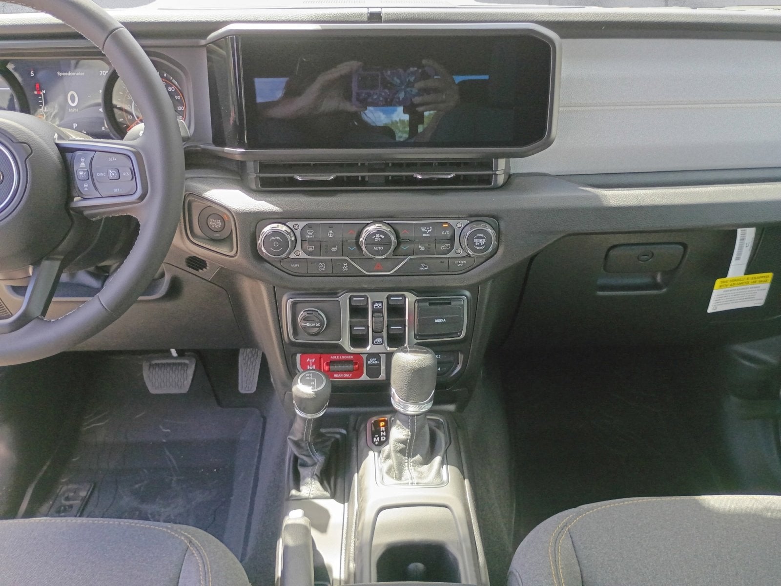 2026 Jeep Gladiator Willys