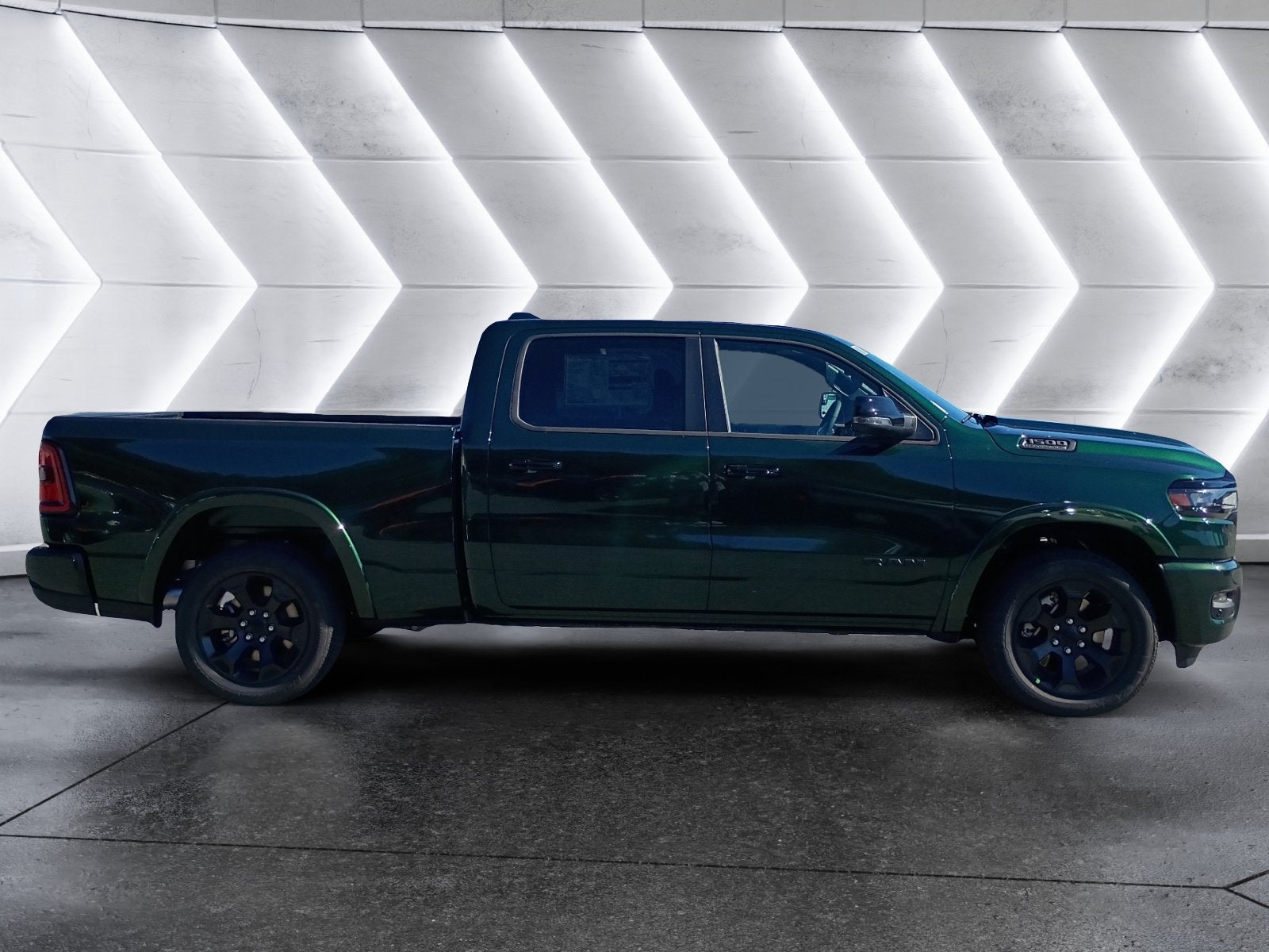 2027 RAM 1500 Big Horn/Lone Star