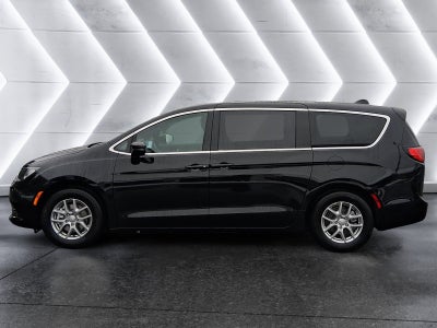 2026 Chrysler Voyager LX