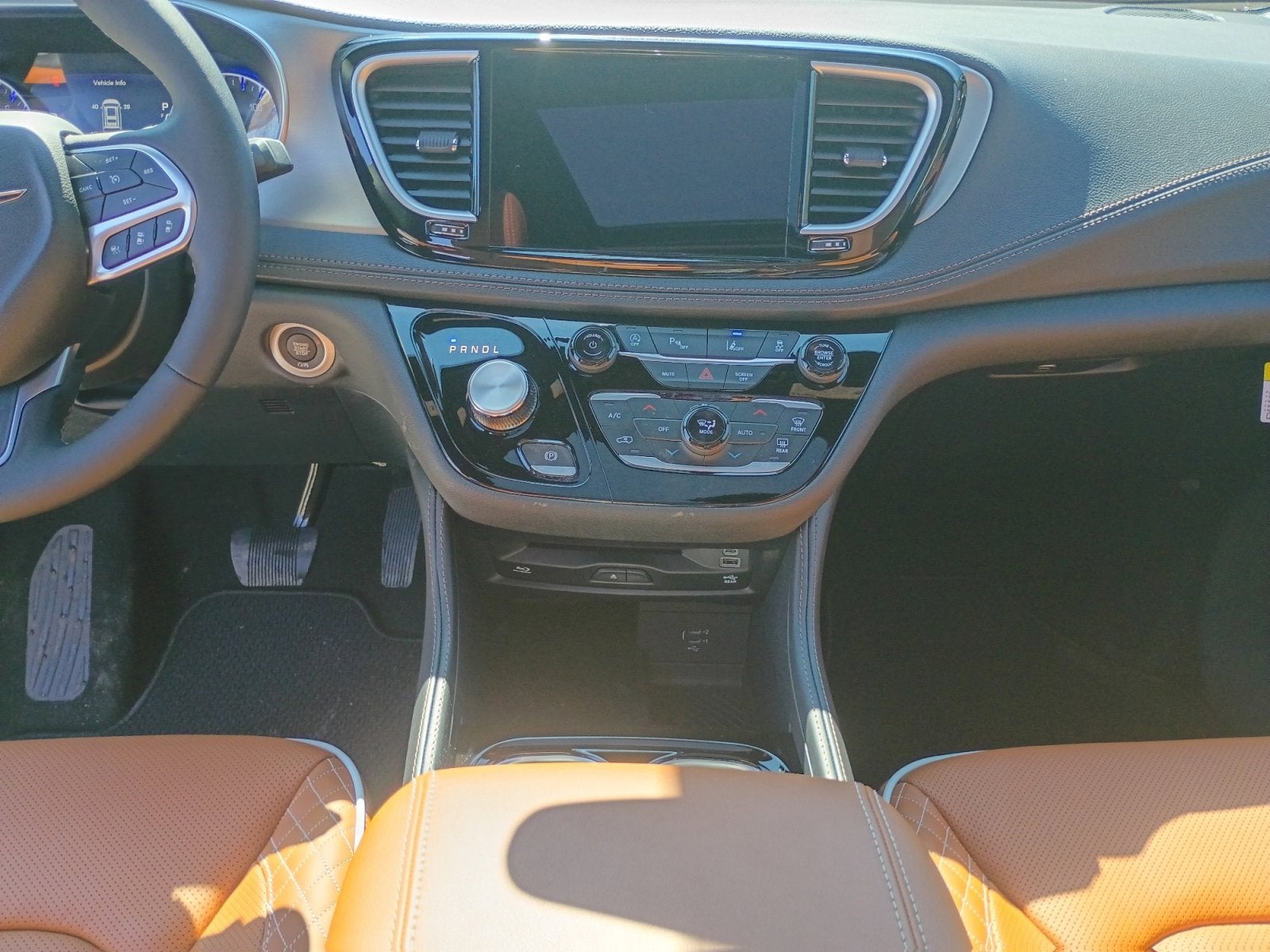 2026 Chrysler Pacifica Pinnacle