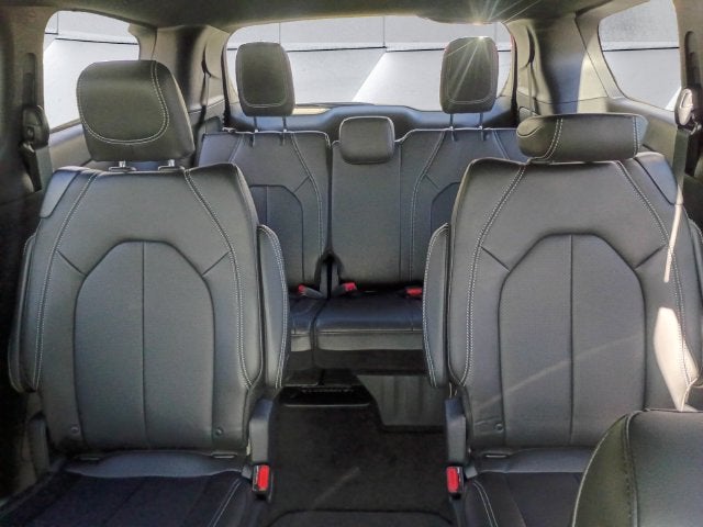 2027 Chrysler Pacifica Select AWD