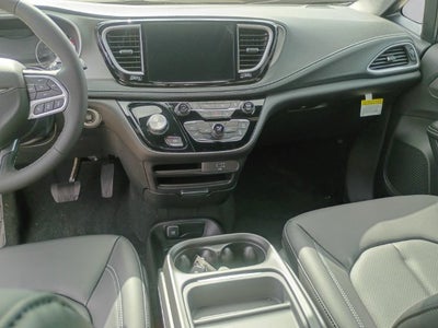 2027 Chrysler Pacifica Select AWD