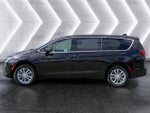 2027 Chrysler Pacifica Select AWD