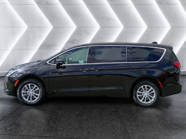 2027 Chrysler Pacifica Select AWD