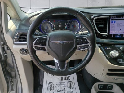 2021 Chrysler Pacifica Touring
