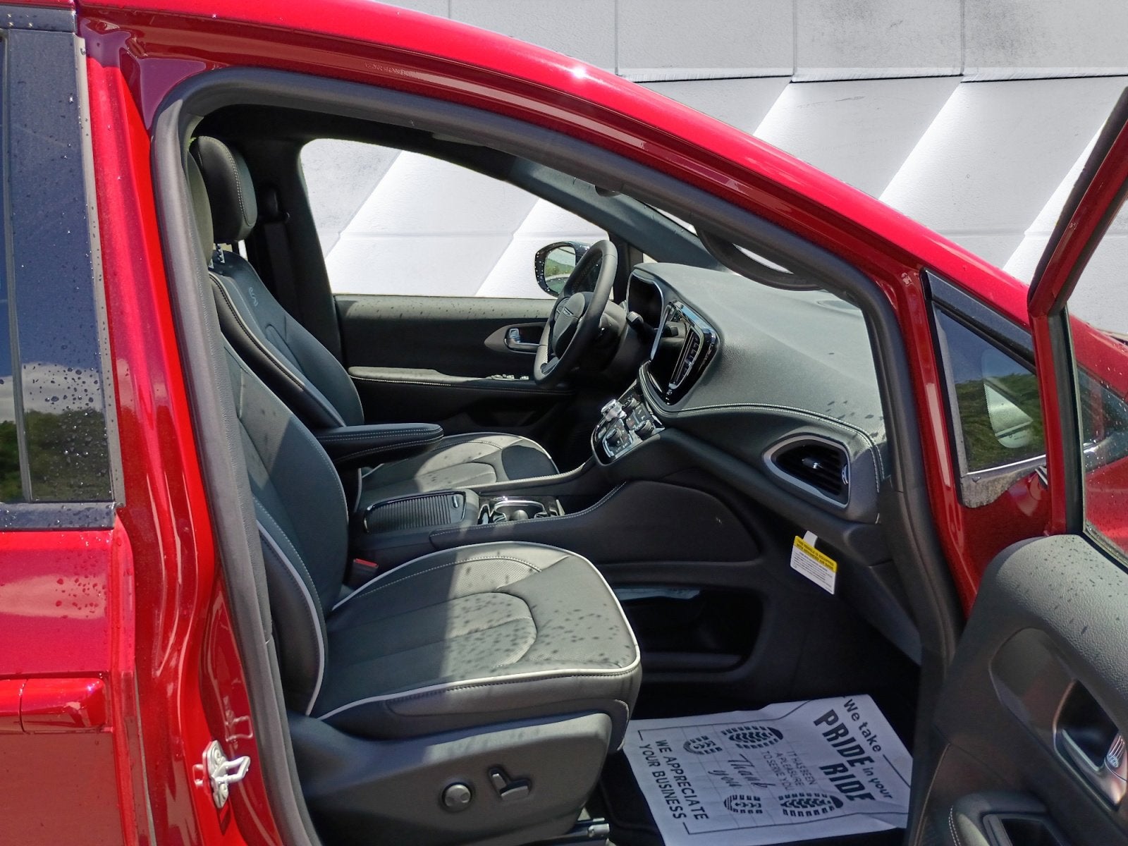 2027 Chrysler Pacifica Limited