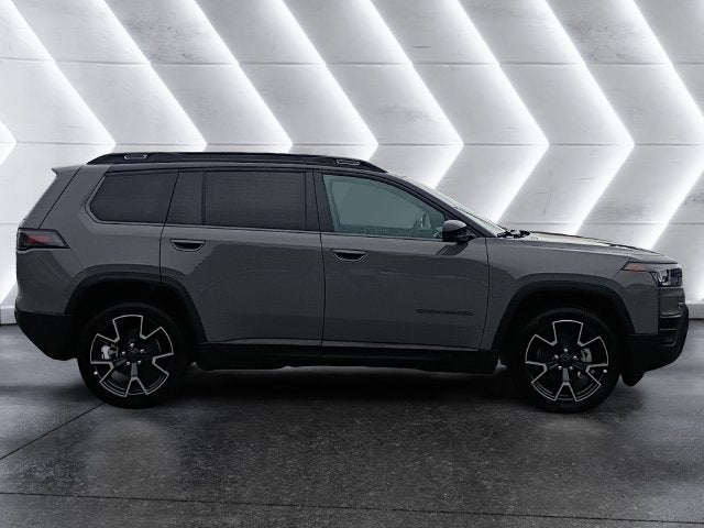 2026 Jeep Cherokee Overland